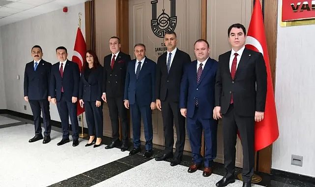 Urfa'ya atanan yeni vali yardımcıları ve kaymakamlar göreve başladı