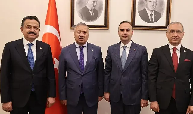Urfalı siyasetçiler Bakan Kaçır ile kenttin durumunu görüştü
