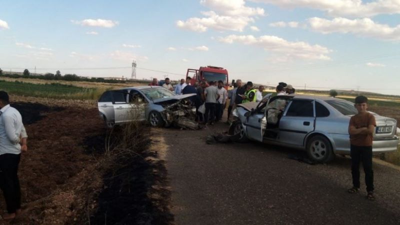 Bozova'da iki kafa kafaya çarpıştı: 5 yaralı