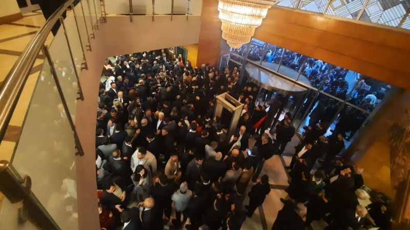 Urfa'da Akşener için coşkulu kalabalık