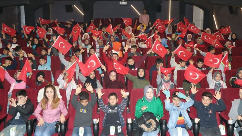 180 bin öğrenci sinema ile buluştu