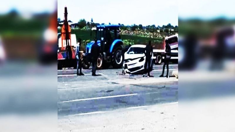 Urfa’da iş makinesi ile otomobil çarpıştı