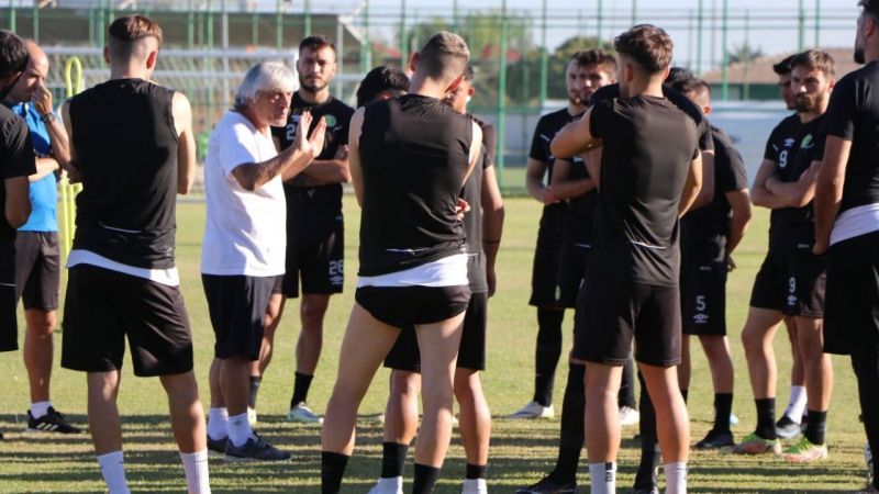 Kemal hoca onun da biletini kesti