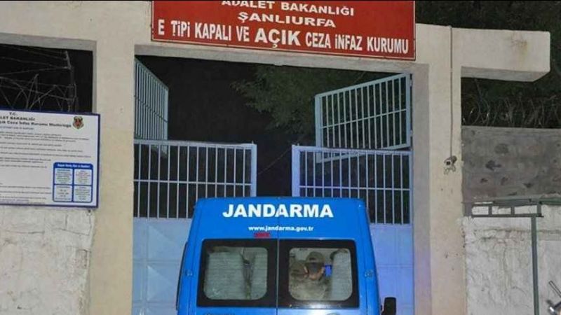Urfa'daki cezaevinde mahkum canına kıydı