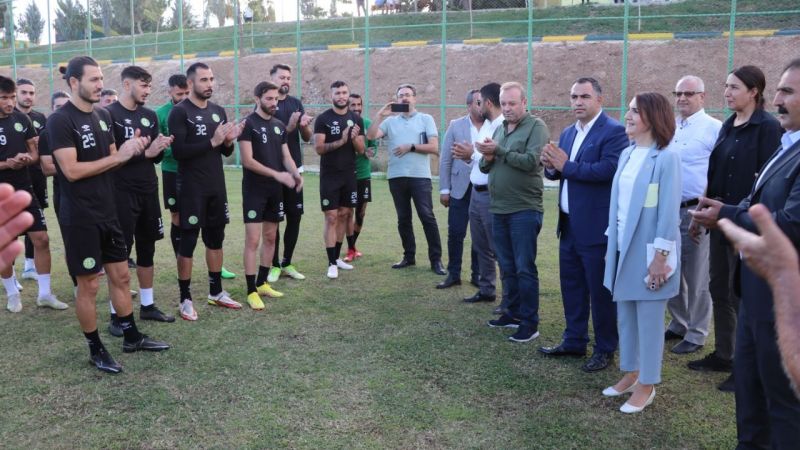 Açanal, Ceylanlara moral verdi 