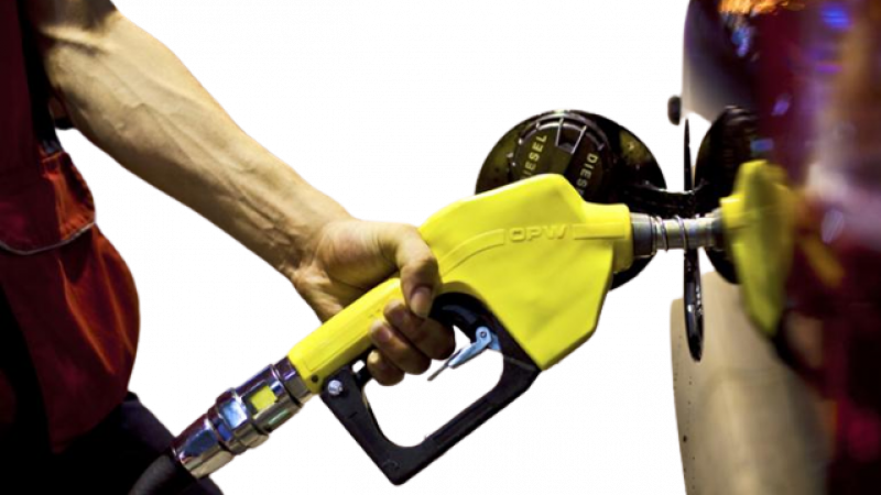 Akaryakıt'a kur zammı gündemde