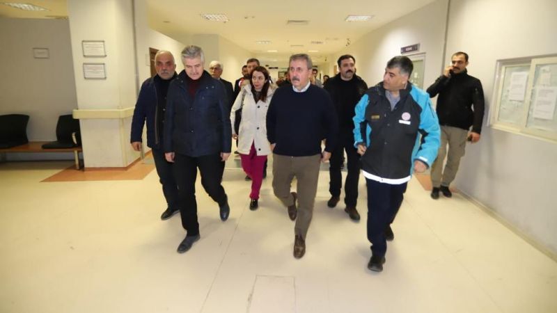 Desteci'den depremzedelere ziyaret etti