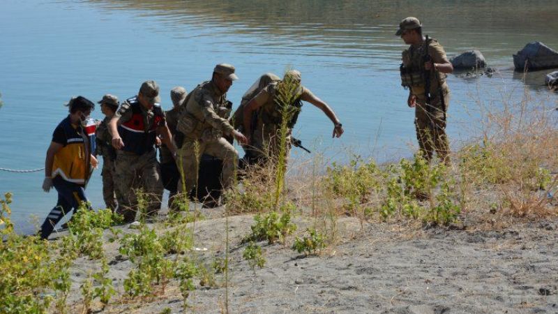 Serinlemek için girdiği Fırat nehri sonu oldu