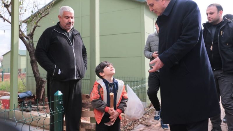 Beyazgül, “Bilim insanlarını dikkate alalım’’