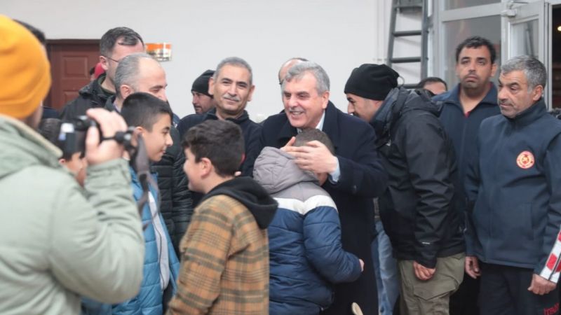 Beyazgül gönüllere dokunmaya devam ediyor