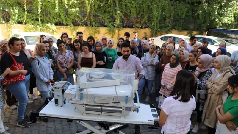 Kanatsız melekler bebekler için buluştu