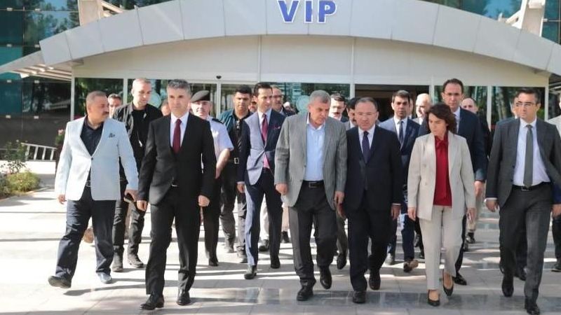 Adalet Bakanı Bozdağ Urfa'da