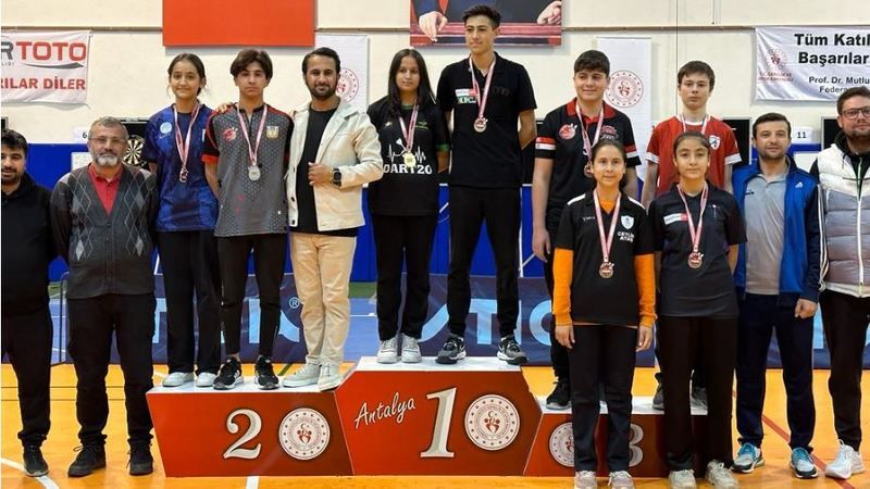 Urfalı sporcular Antalya’daki turnuvaya damga vurdu