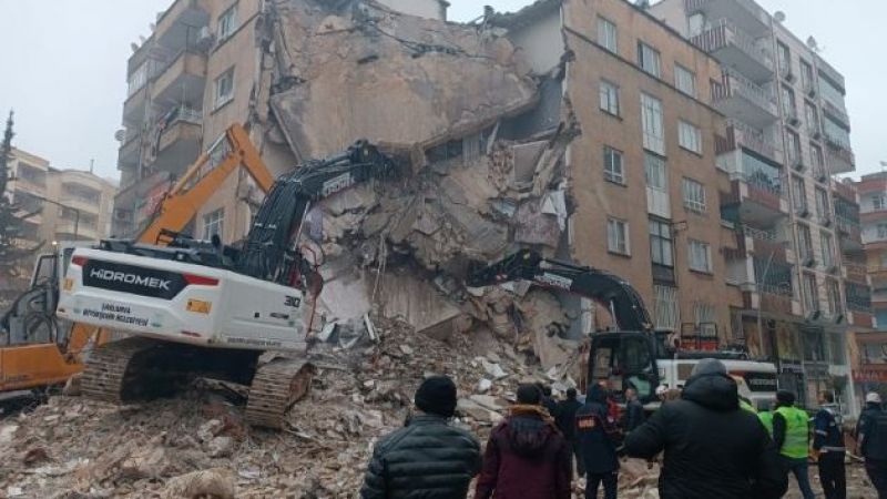 Dönmek isteyen depremzedelere kolaylık sağlanacak