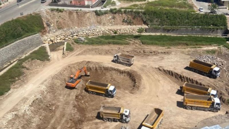 Urfa’da dere kenarına yine bina yapılıyor !