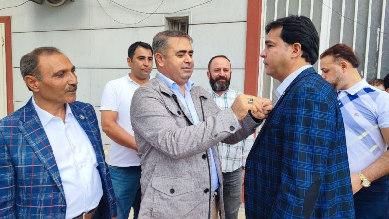 Ak Parti'den istifa edip DEVA Partisine katıldı