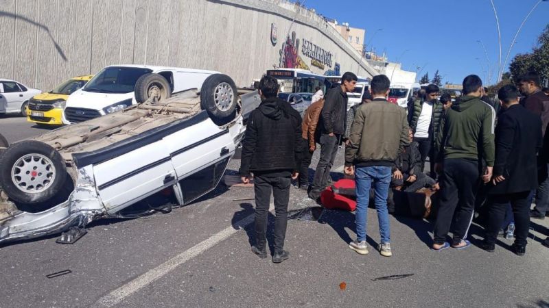 HALİLİYE'DE KAZA: 2 YARALI