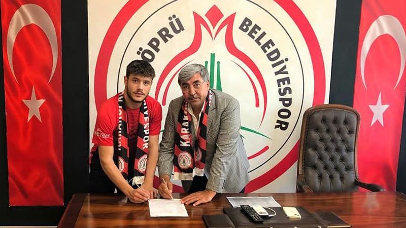 Antalyalı oyuncu Karaköprü'yü sevdi 