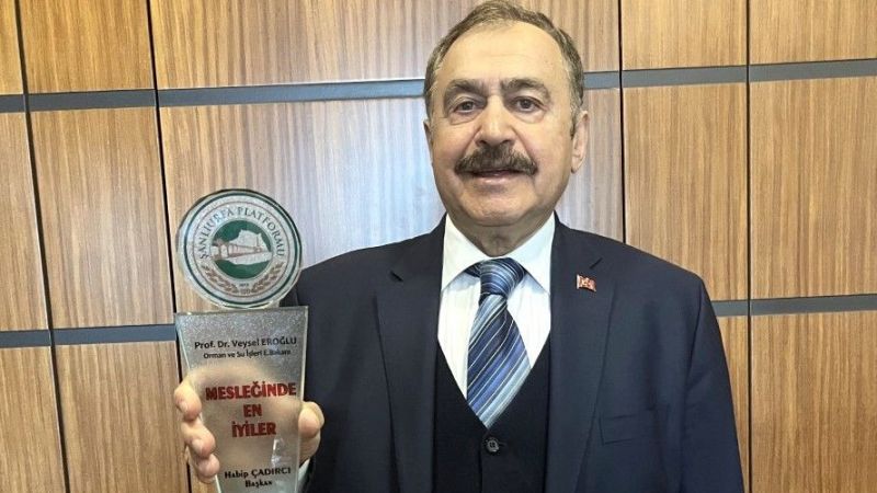 Eroğlu, Şanlıurfa Platformundan ödül aldı