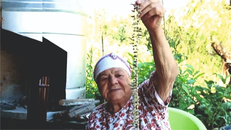 Mübarek sanki altınla yarışıyor