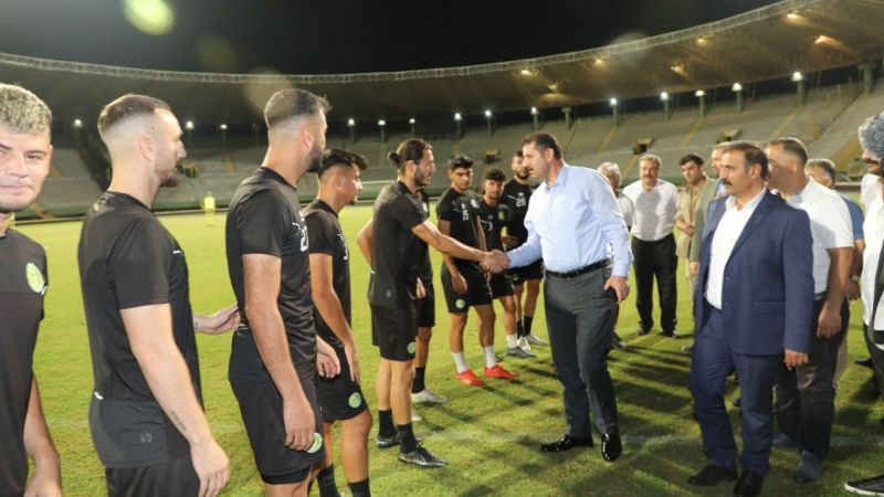 Vali Ayhan’dan Urfaspor’a ziyaret