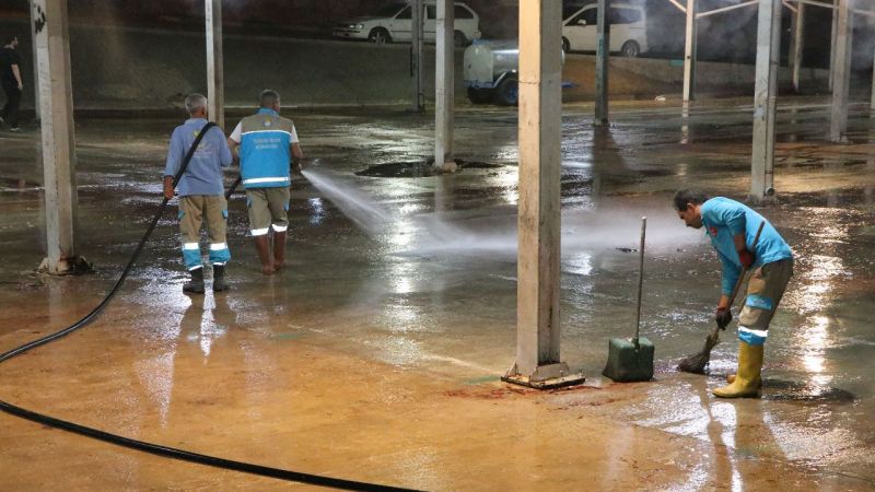 Haliliye Belediyesi tüm ekipleriyle bayram mesaisinde