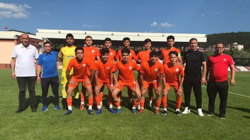 Moral bozmak yok gençler!