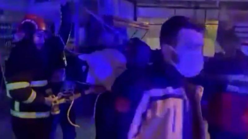 Karaköprü’de balkondan düşen genç yaralandı