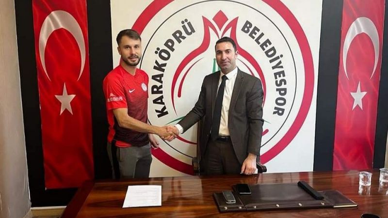 Karaköprü'den sağ kanat hamlesi