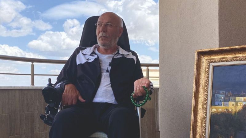 Sesini bu kez bakın nasıl duyuracak