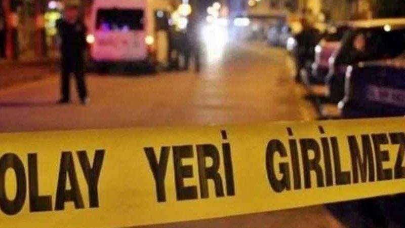 Urfa’da karakol önünde birbirine girdiler