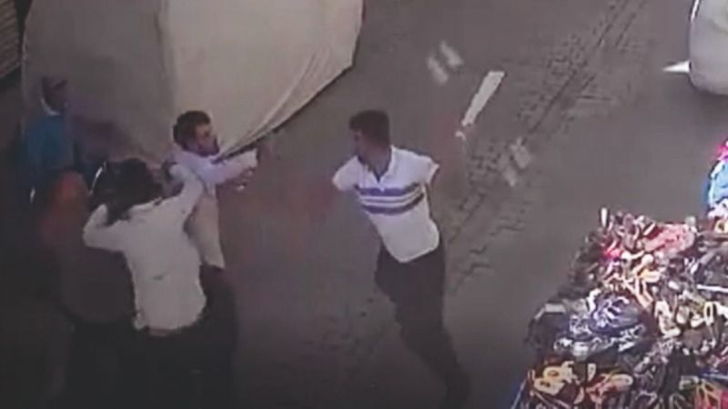 Akabe'de sopalı, tekmeli kavga