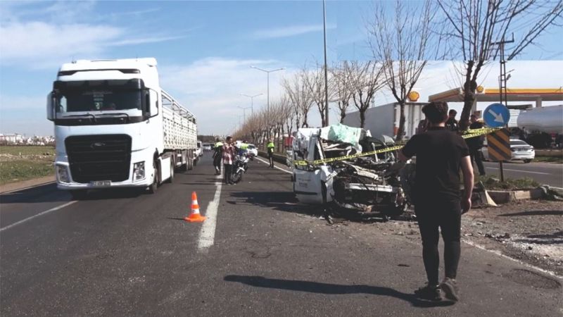 Siverek'te feci kaza: 1 ölü,1 yaralı 