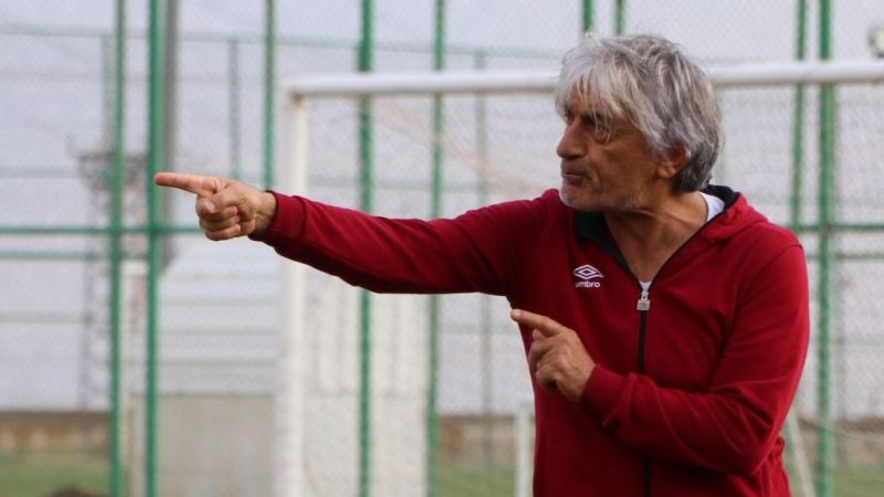 Kemal hoca jet hızıyla kendisine kulüp buldu