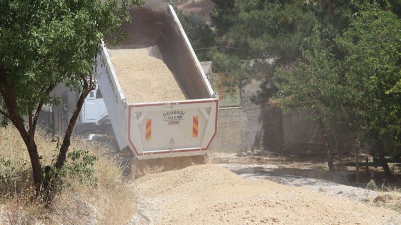 Karaköprü kırsalında hizmetler aralıksız sürüyor