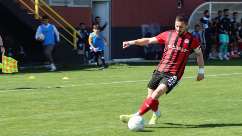 Halil Yılmaz arayı açmaya başladı