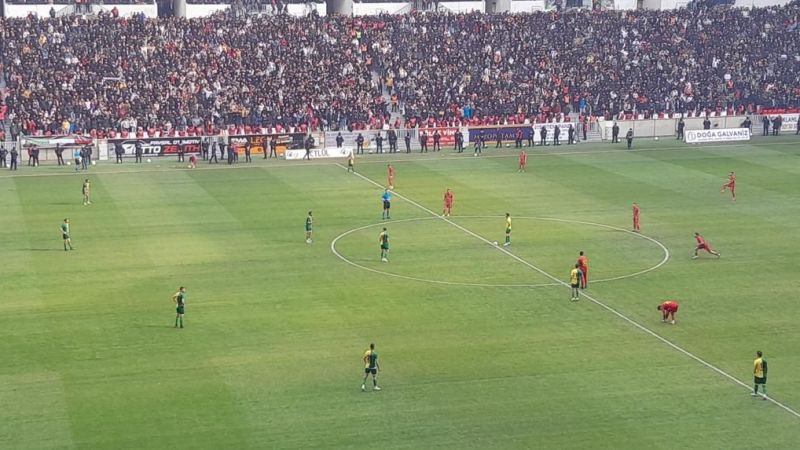 Tek vuruşa teslim olduk