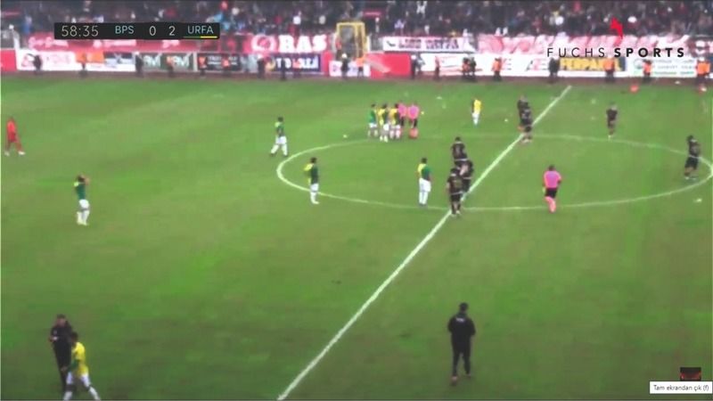 Olaylı maç yarıda kaldı