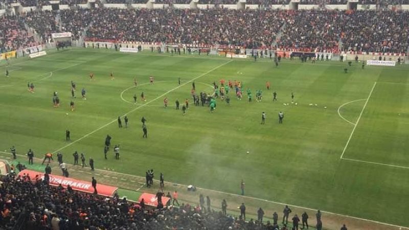 Bu ayıp sana yakışmadı komşu?