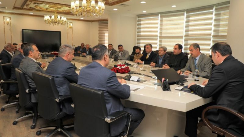 Vali Ayhan, Muhtarları dinledi