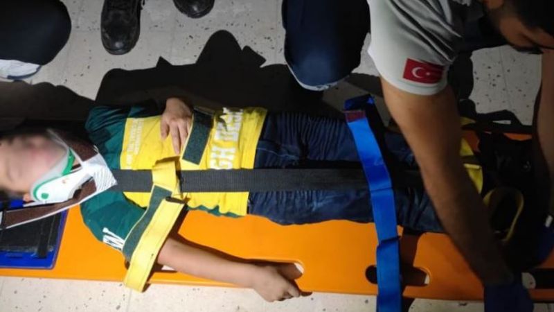 Havalandırma boşluğundan düşen çocuk ölümden döndü