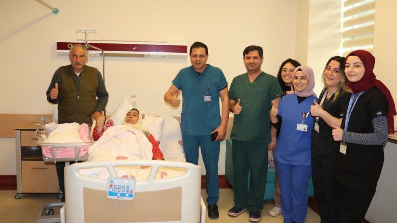 Anne olmanın yaşı yok!