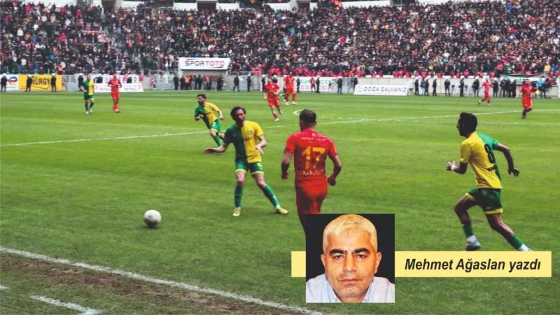 Şanlı takımın sahte sevdalıları...