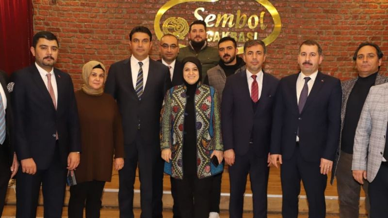 Yok aslında birbirimizden farkımız” diyorsanız o başka...