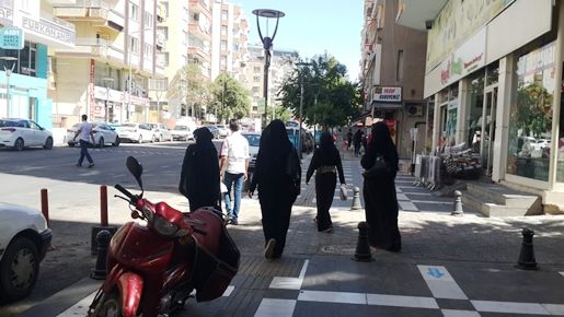 Urfa'da Suriyeli sayısı azalıyor