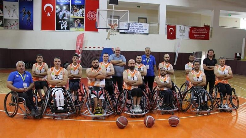 Engelsizler moral bozmuyor