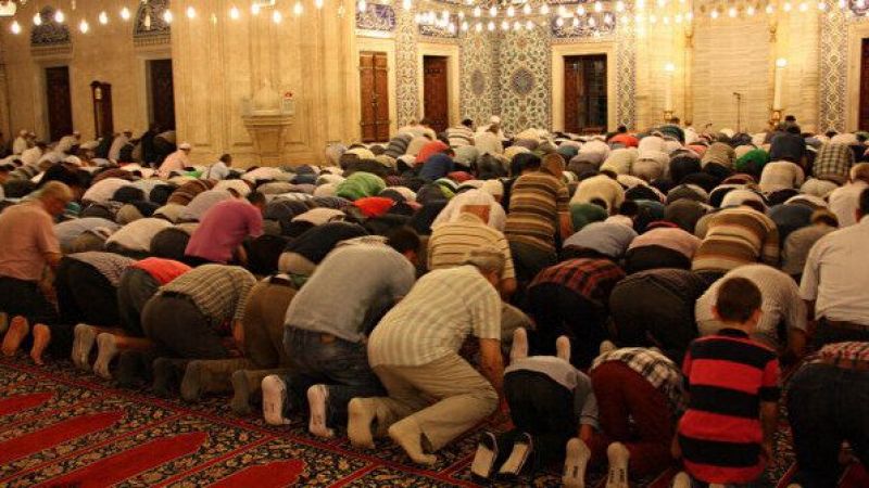 Hatimle teravih namazı kılınacak camiler açıklandı