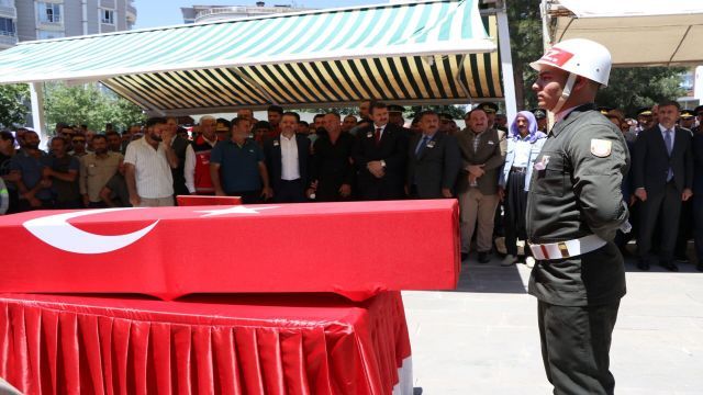 Urfalı asker Siverek'te defnedildi
