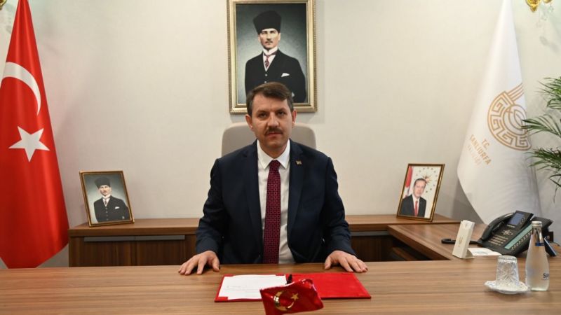Vali Ayhan'dan Cumhuriyet Bayramı mesajı