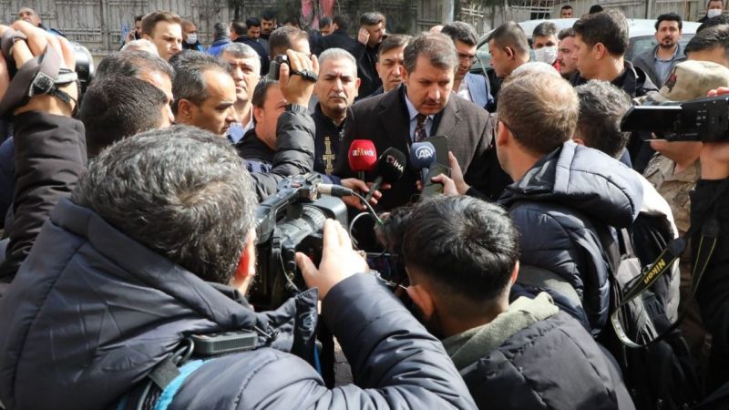 Vali Ayhan'dan patlama açıklaması 